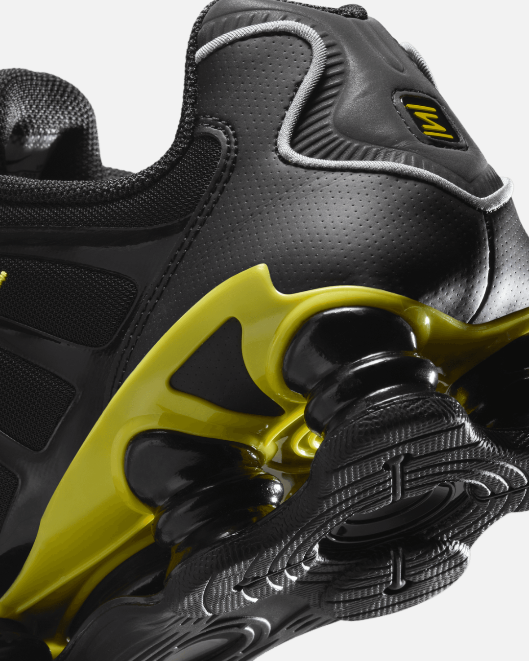 Nike Shox TL - Noir/Doré