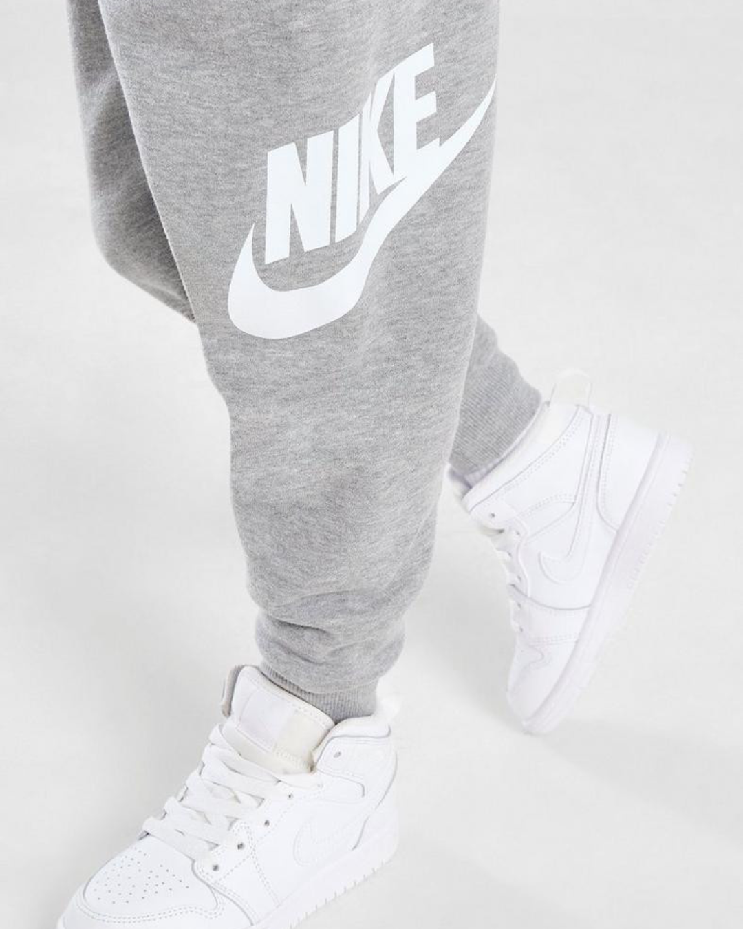Survêtement Nike Club Fleece Enfant - Gris/Blanc
